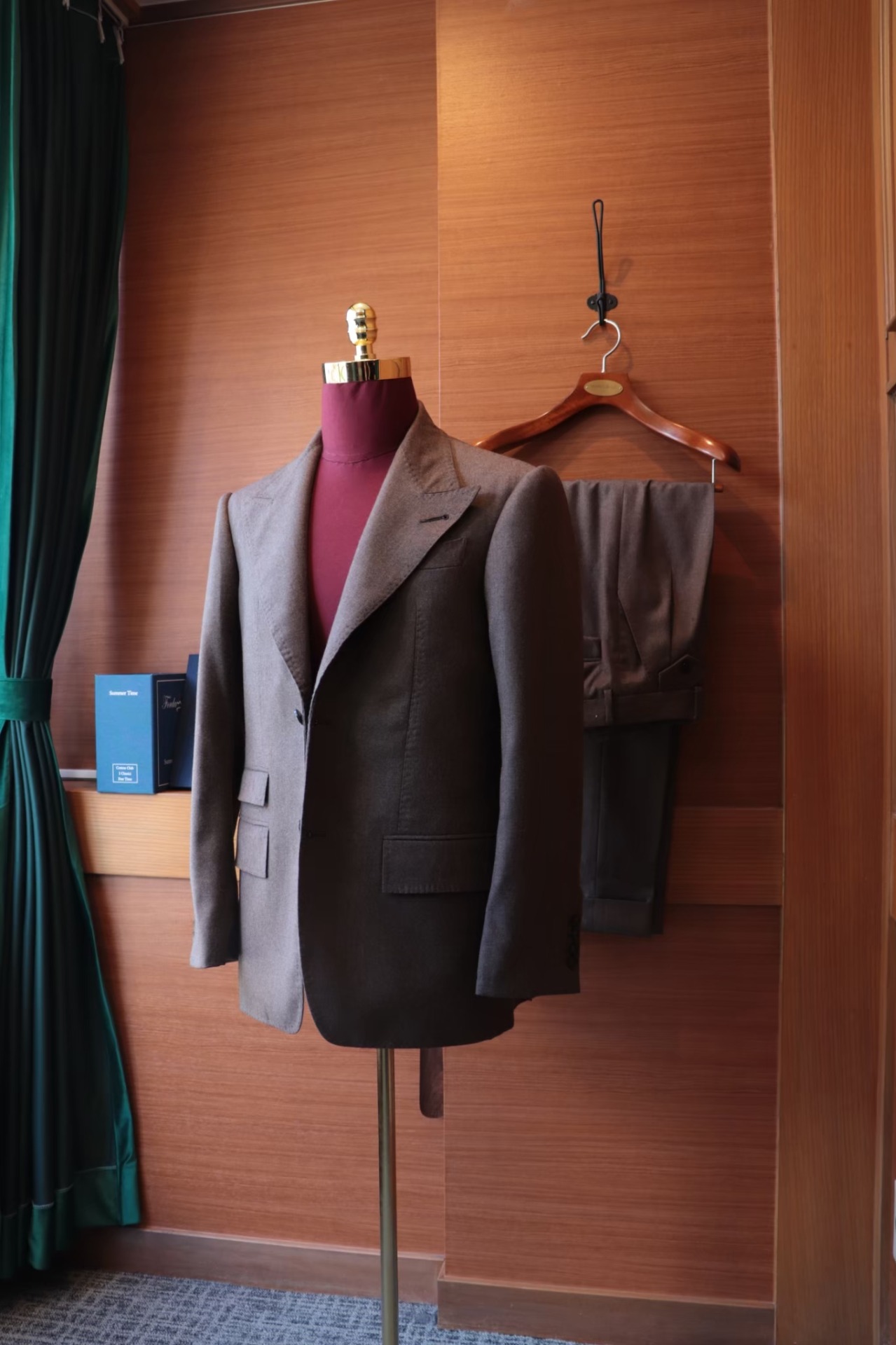 WEB限定/OUTLET】【CLASSICO TAPERED】【秋冬】2釦ピークド